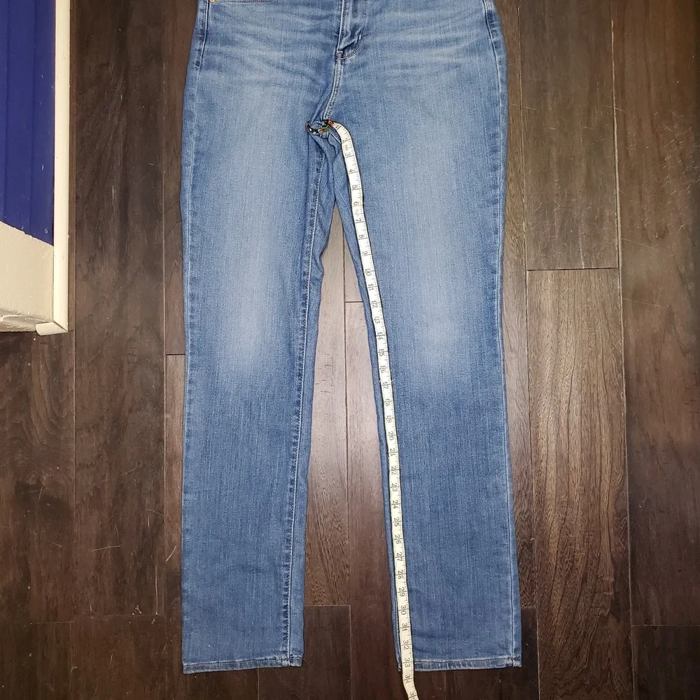 Levi's Signature Gold Mid-rise Straight Men's 31x34 Classic Blue Jeans Med-wash